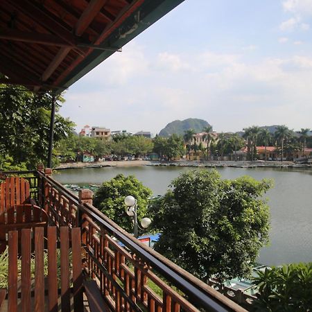 The Banana Tree Hostel Ниньбинь Экстерьер фото