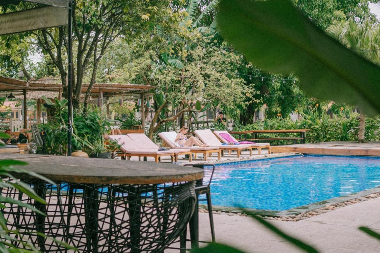 The Banana Tree Hostel Ниньбинь Экстерьер фото