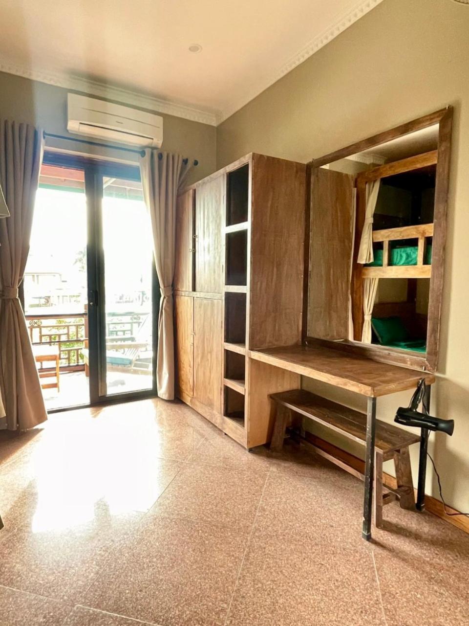 The Banana Tree Hostel Ниньбинь Экстерьер фото